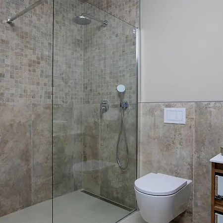 Holiday home Lovely In Zestilac With Sauna Gostinjac